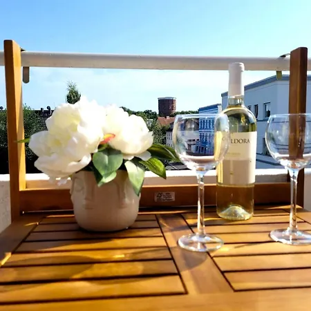 Stylish With Balcony, Cleaning Included Wilhelmshaven